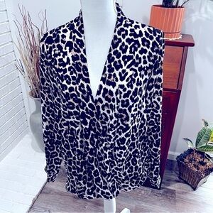Chaus Cross Over Front Blouse. Button Cuffs. Fun Animal Print Size Medium❤️